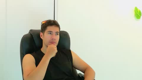 camara110 online show from 1, 11, 2025