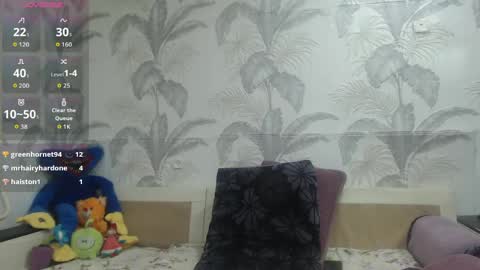 CamDiva1 online show from 22, 4, 2026