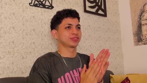 Snapshot of cameron_lux4 chatting on 28, 9, 2025 CAMERON online show from 28, 9, 2025