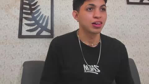 Snapshot of cameron_lux4 chatting on 4, 10, 2025 CAMERON online show from 4, 10, 2025