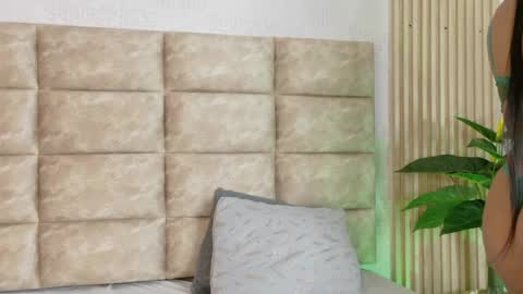 Cameron  online show from 28, 4, 2026