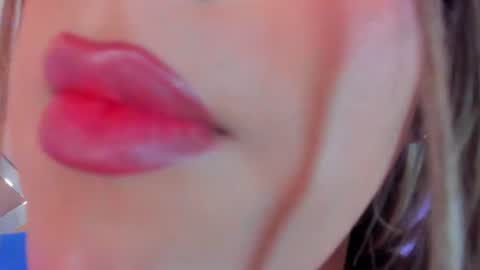 Snapshot of cami_rouxx chatting on 23, 7, 2026 cami_rouxx online show from 23, 7, 2026