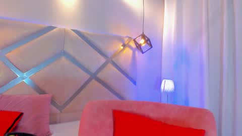 Snapshot of cami_rouxx chatting on 23, 7, 2026 cami_rouxx online show from 23, 7, 2026