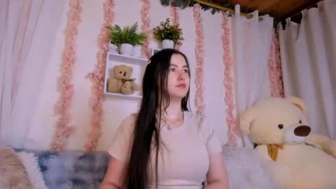 Snapshot of camiilalopee chatting on 19, 7, 2026 Camii Lopez online show from 19, 7, 2026