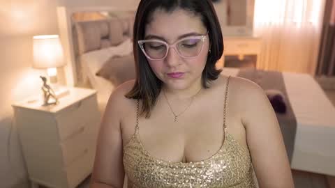 Camila buitrago online show from 23, 12, 2024