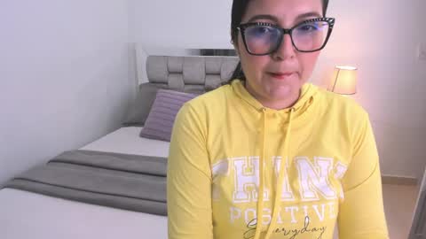 Camila buitrago online show from 8, 4, 2026