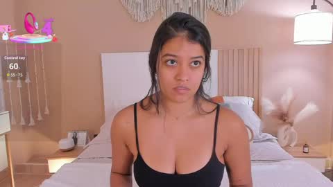 camila_bustamante_ online show from 28, 5, 2026