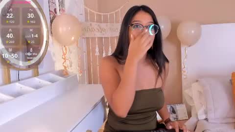 camila_bustamante_ online show from 2, 7, 2026