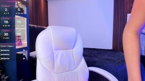 camila_martinez9 online show from 7, 3, 2025