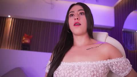 camila_martinez9 online show from 9, 3, 2026