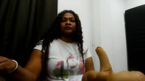 Camila online show from 17, 2, 2025