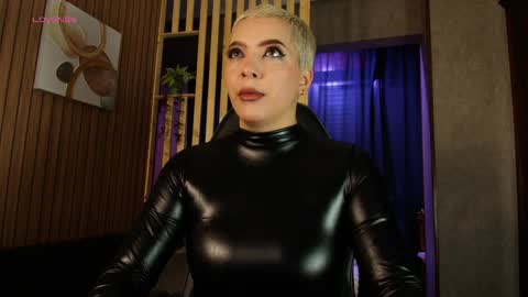    online show from 13, 4, 2026