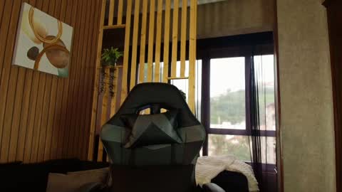    online show from 26, 4, 2026