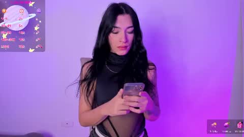 Snapshot of camilacoxx chatting on 23, 6, 2026 online show from 23, 6, 2026