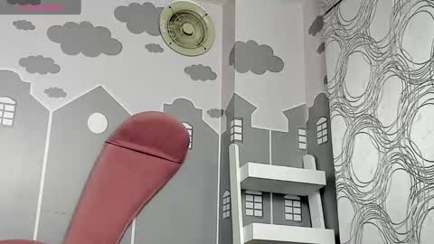 Camila  online show from 20, 2, 2025