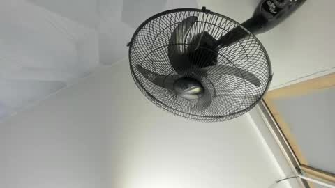 Camila  online show from 22, 4, 2026