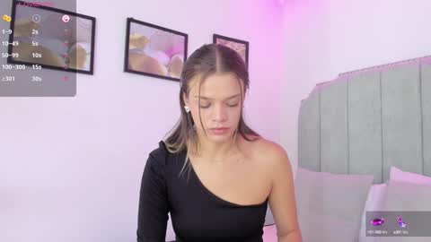 Camila Monroee  online show from 17, 1, 2025