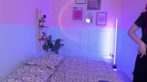 Camila  online show from 28, 9, 2025