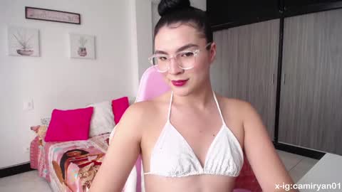 Snapshot of camilaryan chatting on 12, 2, 2025 X IGcamiryan01 online show from 12, 2, 2025