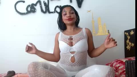 Snapshot of camilavagina24 chatting on 15, 10, 2025 Camila online show from 15, 10, 2025