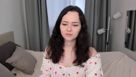 Snapshot of camilla_rowen chatting on 8, 11, 2025 Camilla online show from 8, 11, 2025