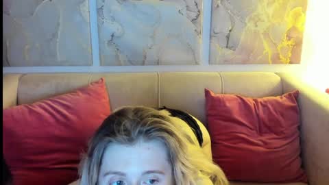 camilladreamer online show from 19, 4, 2026