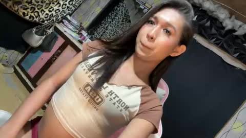 Snapshot of camillaslutttx chatting on 5, 10, 2025 camillaaa ig mszane3e online show from 5, 10, 2025