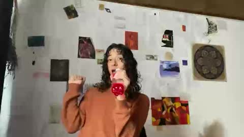 Snapshot of camille_delrey chatting on 7, 2, 2025 Camille online show from 7, 2, 2025