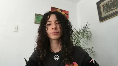 Snapshot of camille_delrey chatting on 23, 11, 2025 Camille online show from 23, 11, 2025