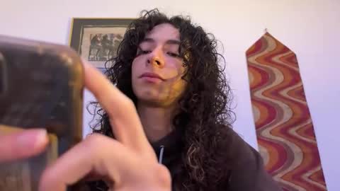 Snapshot of camille_delrey chatting on 16, 12, 2025 Camille online show from 16, 12, 2025