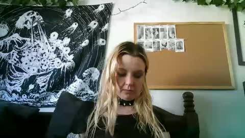 Camille Deville online show from 22, 1, 2025