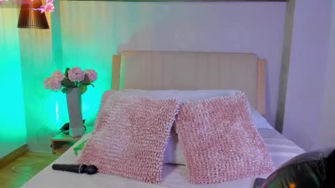 Camille Lynn online show from 25, 9, 2025