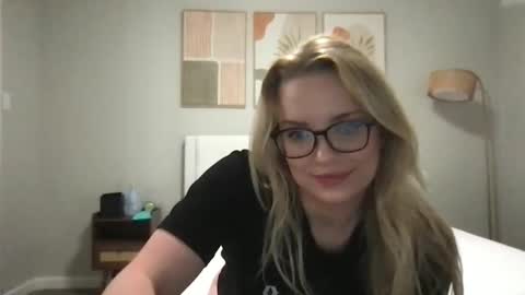 camilleclairexo online show from 27, 3, 2026