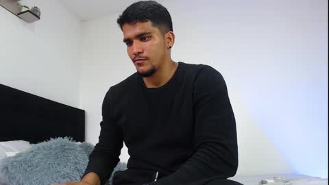 camilo_contre21 online show from 10, 11, 2025