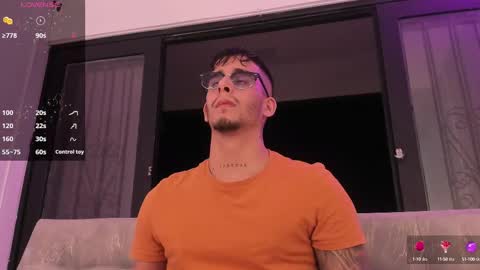   INDEPENDENT MODEL online show from 10, 2, 2025