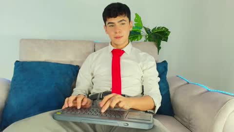 Snapshot of camilo_xcam chatting on 1, 10, 2025 CAMILO online show from 1, 10, 2025
