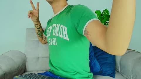 Snapshot of camilo_xcam chatting on 9, 10, 2025 CAMILO online show from 9, 10, 2025