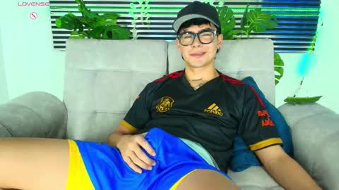 Snapshot of camilo_xcam chatting on 2, 2, 2026 CAMILO online show from 2, 2, 2026