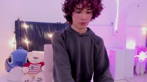 Snapshot of camilodoumit chatting on 3, 2, 2025 CamiloDoumit online show from 3, 2, 2025