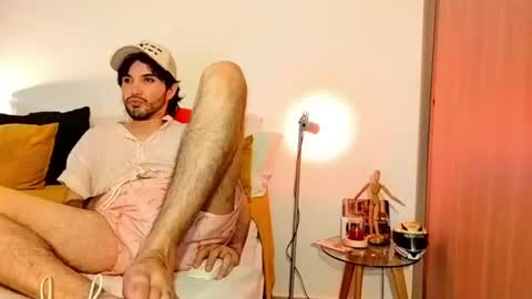 Snapshot of camilosaennz chatting on 10, 7, 2026 camilo online show from 10, 7, 2026