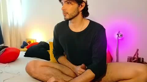 Snapshot of camilosaennz chatting on 25, 7, 2026 camilo online show from 25, 7, 2026