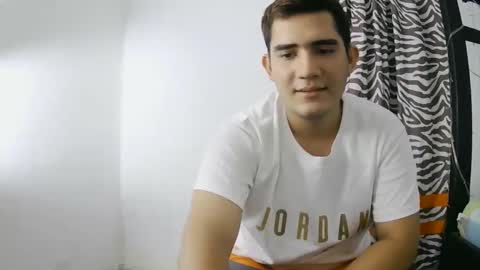 Snapshot of camilowhite_ chatting on 30, 9, 2025 Camilowhite online show from 30, 9, 2025
