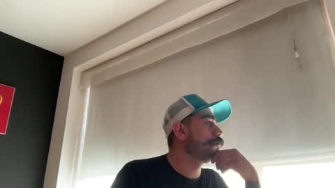 Snapshot of camm_27 chatting on 12, 4, 2026 camm_27 online show from 12, 4, 2026