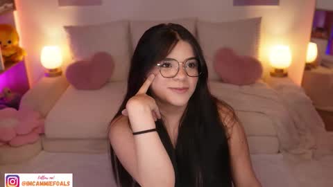   Lets reach 200 thumbs up  online show from 16, 2, 2026