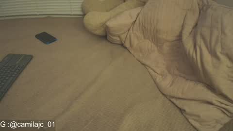 Laura Camila online show from 21, 4, 2026