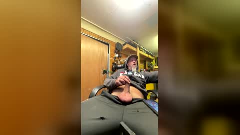 Snapshot of canadianchris1007 chatting on 5, 2, 2026 Chris online show from 5, 2, 2026