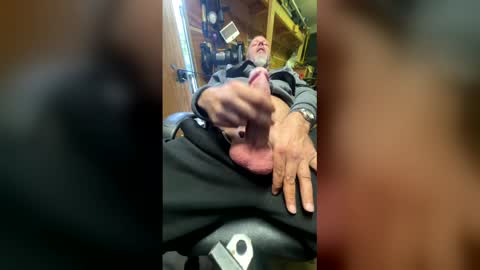 Snapshot of canadianchris1007 chatting on 28, 3, 2026 Chris online show from 28, 3, 2026