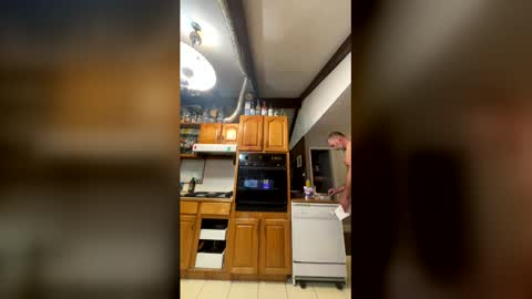 Snapshot of canadianchris1007 chatting on 28, 3, 2026 Chris online show from 28, 3, 2026