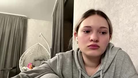 candelariahile online show from 11, 3, 2026