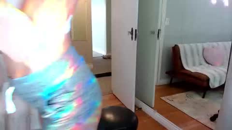 Snapshot of candicamgirl chatting on 24, 9, 2025 MissCandiJones online show from 24, 9, 2025